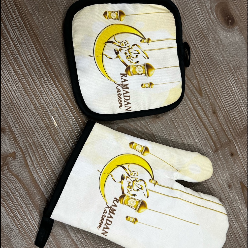 Ramadan oven mitts